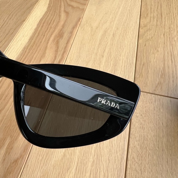 PRADA Postcard cat eye designer sunglasses 55mm, brand new - Picture 5 of 9